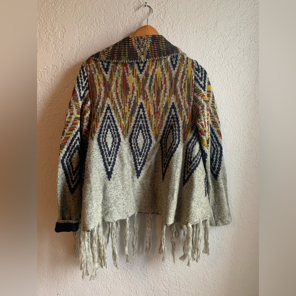 Boho Patterned cardigan sweater with fringe, NWT Size S angiesclothes - Picture 3 of 7